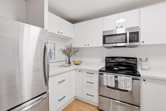 320 Peninsula Avenue 316, San Mateo, CA 94401