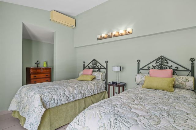 FF-7 CALLE GAVIOTA, Dorado, PR 00646