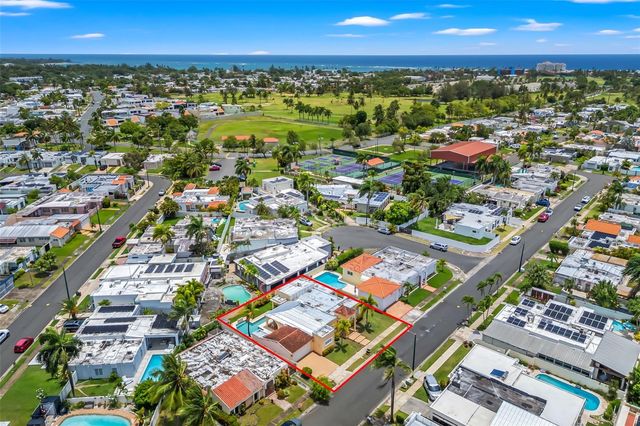 FF-7 CALLE GAVIOTA, Dorado, PR 00646