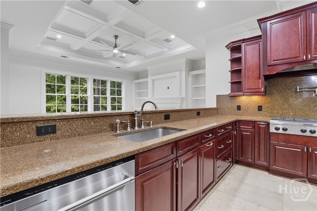 Image 23 of property listing at 333 Spanton Crescent, Pooler, GA 31322