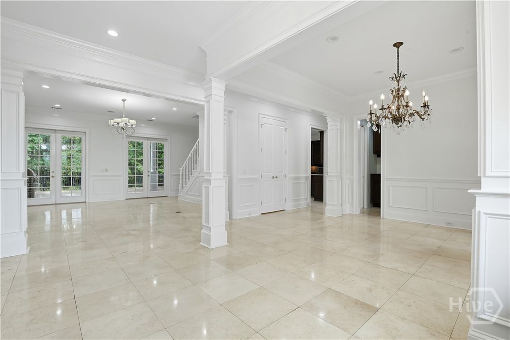 Image 6 of property listing at 333 Spanton Crescent, Pooler, GA 31322