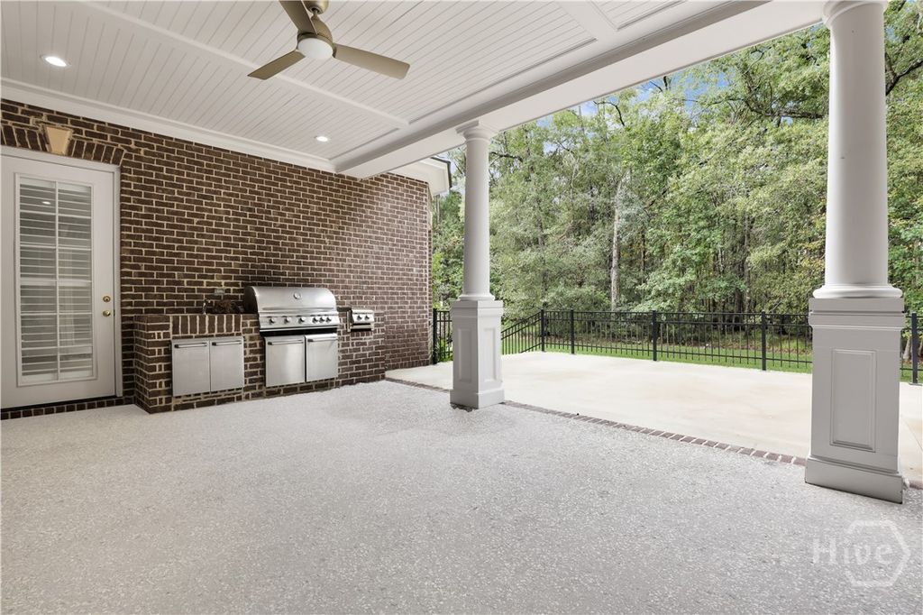 Image 66 of property listing at 333 Spanton Crescent, Pooler, GA 31322