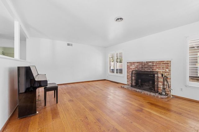 1425 Murwood Drive, Walnut Creek, CA 94596