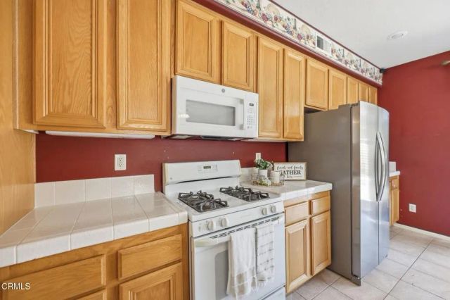 2166 Via Arandana, Camarillo, CA 93012