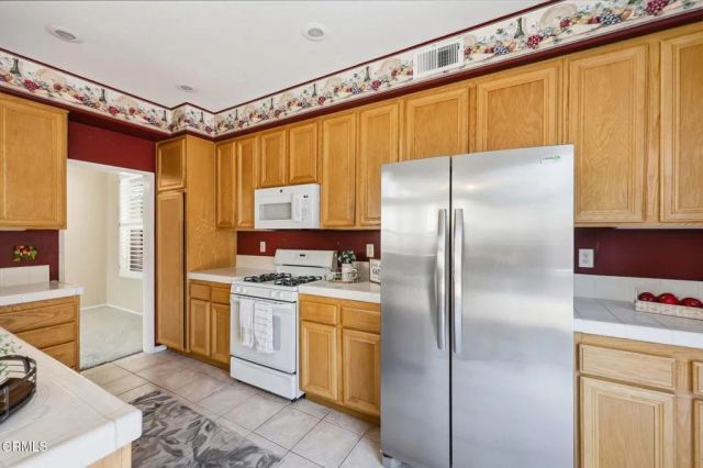 2166 Via Arandana, Camarillo, CA 93012