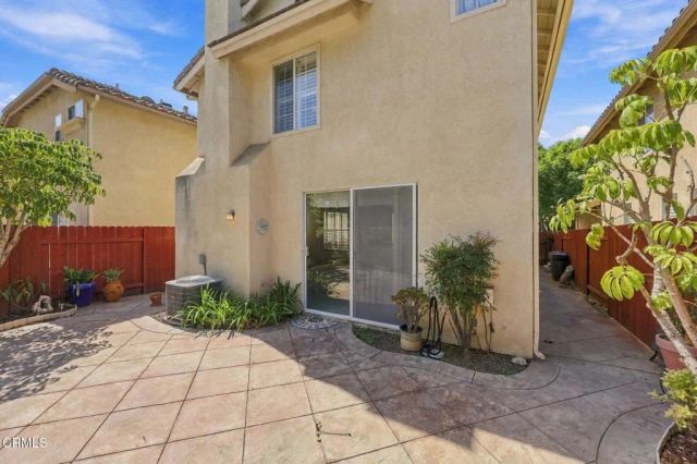 2166 Via Arandana, Camarillo, CA 93012