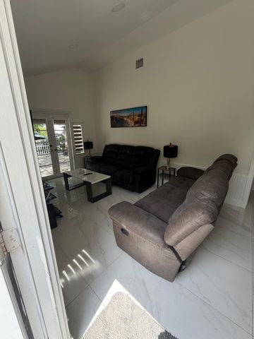 514 Churchill Road, West Palm Beach, FL 33405