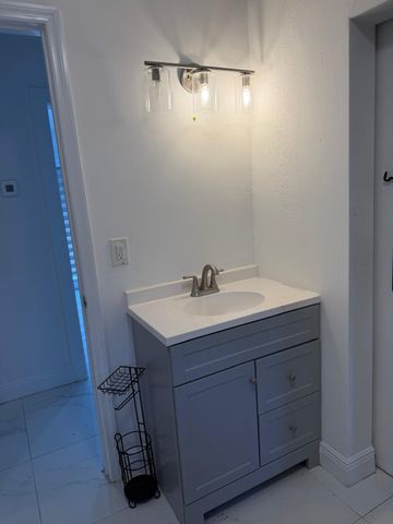 514 Churchill Road, West Palm Beach, FL 33405