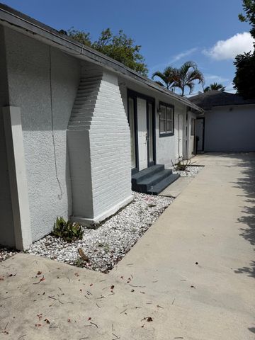 514 Churchill Road, West Palm Beach, FL 33405