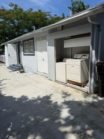 514 Churchill Road, West Palm Beach, FL 33405
