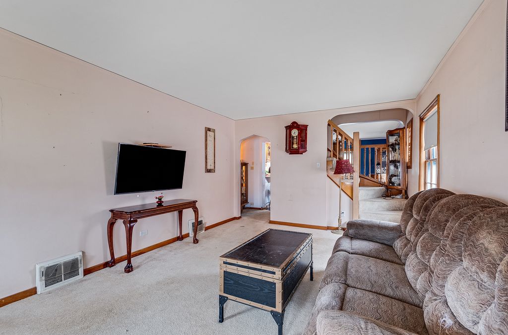 182 Martin Lane, Chicago Heights, IL 60411 — photo 3