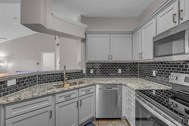 1330 Old Spanish Trail 1305, Houston, TX 77054