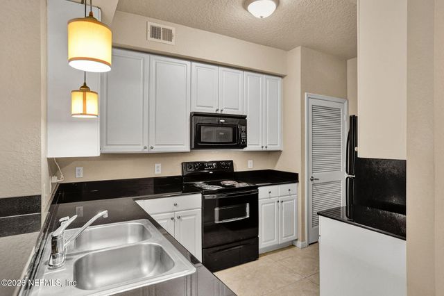 8539 W GATE Parkway W 9101, Jacksonville, FL 32216