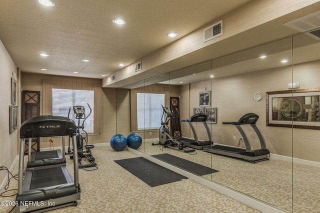 8539 W GATE Parkway W 9101, Jacksonville, FL 32216