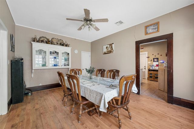 105 N Davis Street, West, TX 76691
