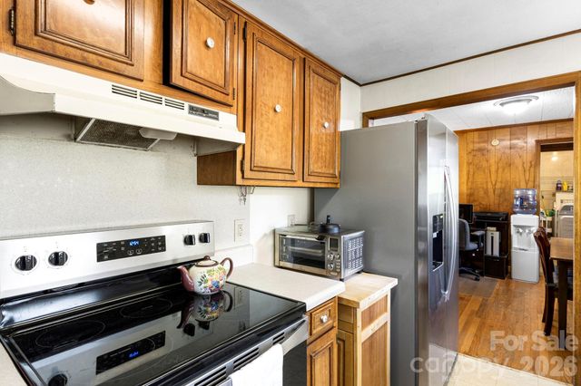 18 Hilda Lane, Mills River, NC 28759