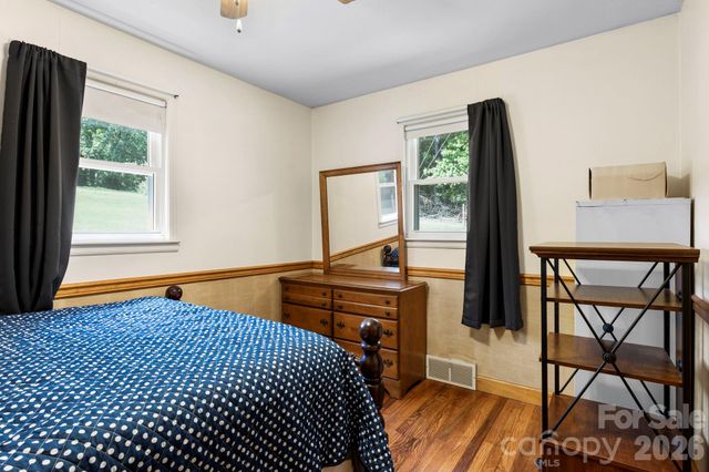 18 Hilda Lane, Mills River, NC 28759