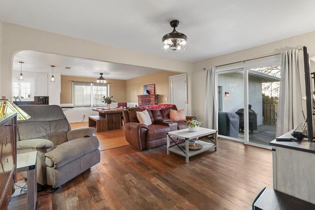 10691 Calvine Rd, Sacramento, CA 95830