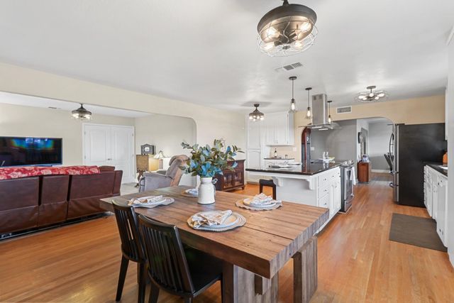 10691 Calvine Rd, Sacramento, CA 95830