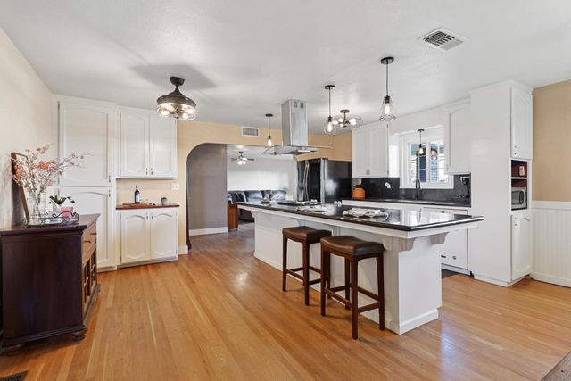 10691 Calvine Rd, Sacramento, CA 95830