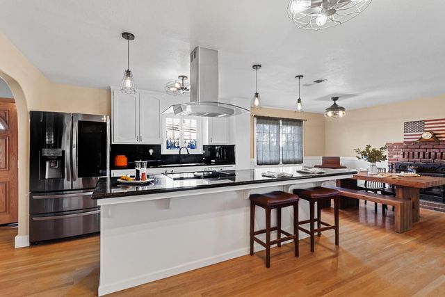 10691 Calvine Rd, Sacramento, CA 95830