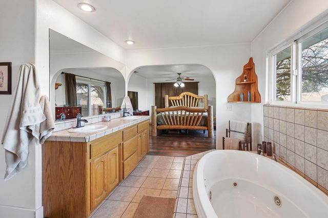 10691 Calvine Rd, Sacramento, CA 95830