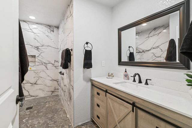 10691 Calvine Rd, Sacramento, CA 95830