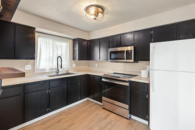 10691 Calvine Rd, Sacramento, CA 95830