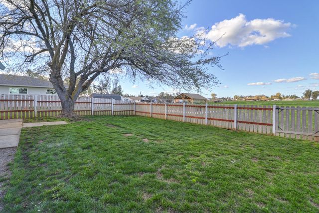 10691 Calvine Rd, Sacramento, CA 95830