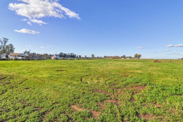 10691 Calvine Rd, Sacramento, CA 95830