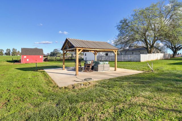 10691 Calvine Rd, Sacramento, CA 95830