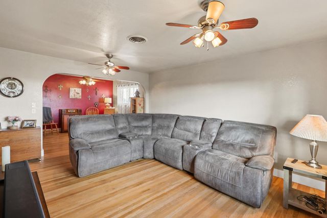 10691 Calvine Rd, Sacramento, CA 95830