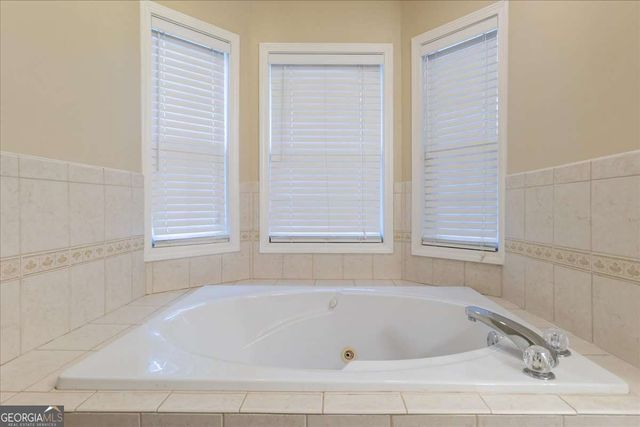 212 Hedgewood Drive, Hampton, GA 30228