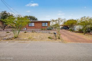 451 N Macnab Dr, Nogales, AZ 85621