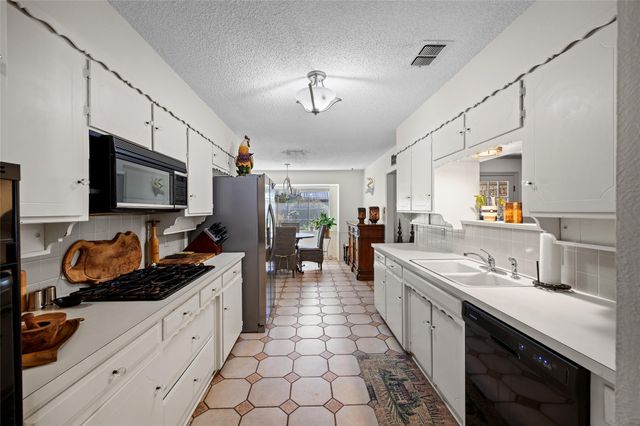 6401 Lansdale Road, Fort Worth, TX 76116