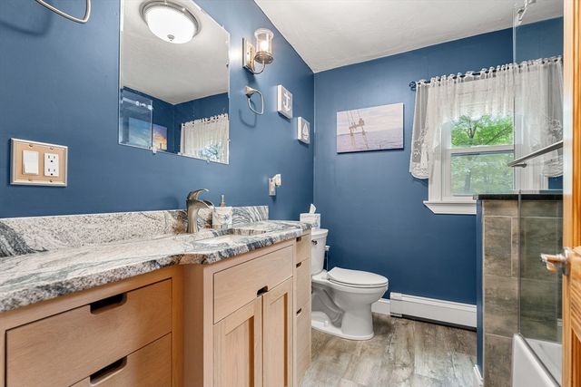 38 Ledge Road, Chelmsford, MA 01863