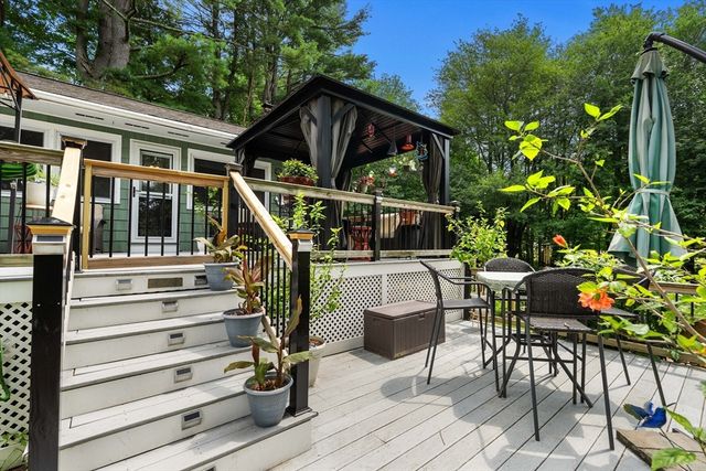 38 Ledge Road, Chelmsford, MA 01863