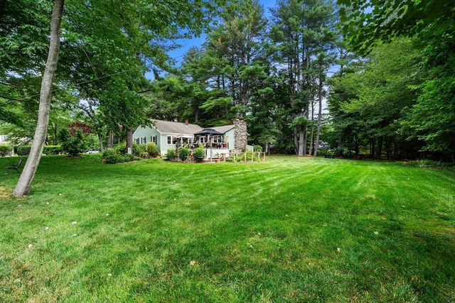 38 Ledge Road, Chelmsford, MA 01863