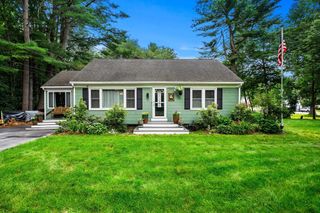 38 Ledge Road, Chelmsford, MA 01863