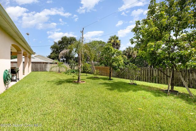 340 Albright Street SE, Palm Bay, FL 32909