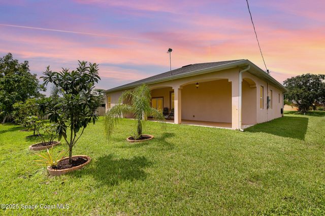 340 Albright Street SE, Palm Bay, FL 32909