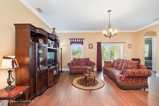 340 Albright Street SE, Palm Bay, FL 32909