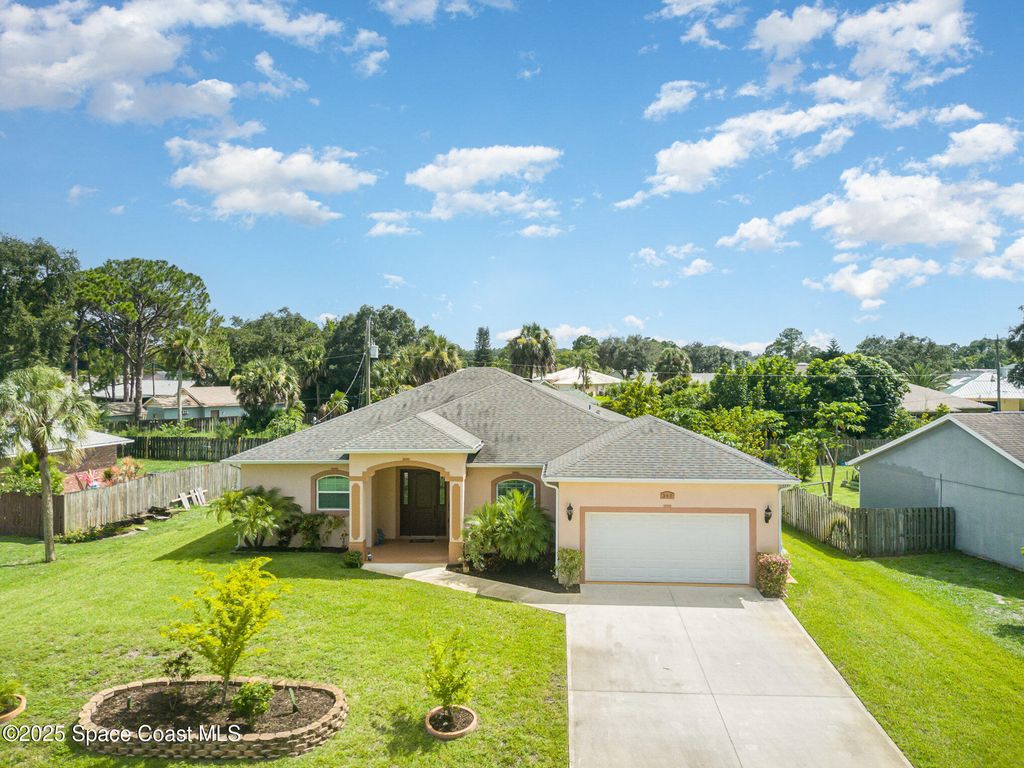 340 Albright Street SE, Palm Bay, FL 32909