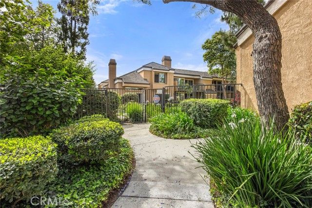 7851 Southlake 5, Huntington Beach, CA 92647