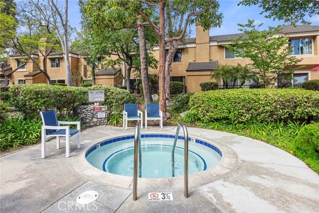 7851 Southlake 5, Huntington Beach, CA 92647