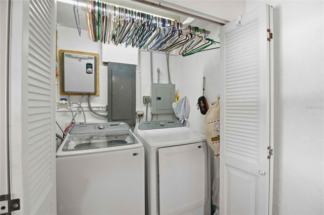 3514 24TH PARKWAY, Sarasota, FL 34235