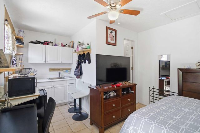 3514 24TH PARKWAY, Sarasota, FL 34235