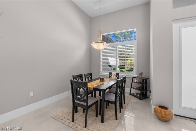 280 39th AVE NE, Naples, FL 34120