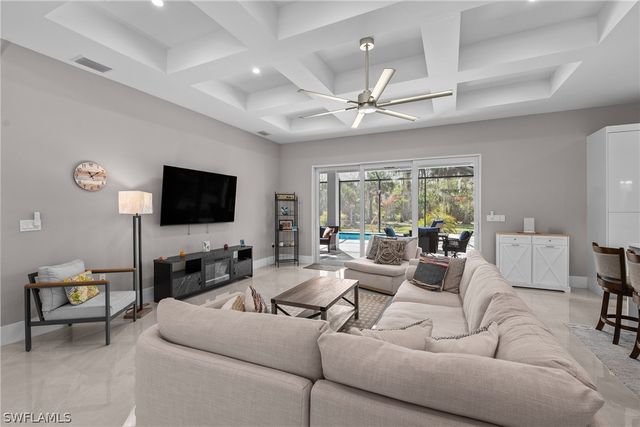 280 39th AVE NE, Naples, FL 34120