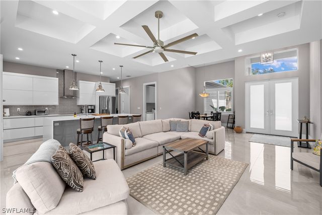 280 39th AVE NE, Naples, FL 34120